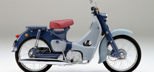 Ni una trail ni una deportiva. La moto más vendida de la historia es una de las Honda más bonitas que se han hecho