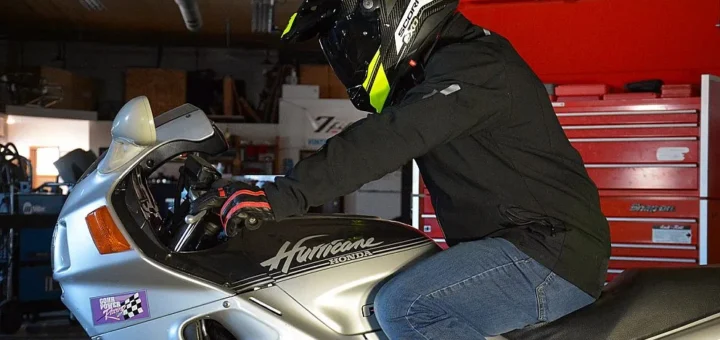 Probado en ruta: Casco Carbon Trailhead XT9000 de Scorpion