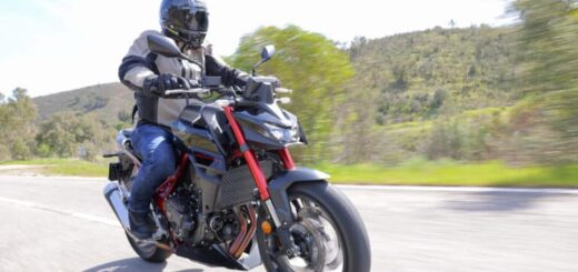 Prueba Honda Hornet 750 E-Clutch 2026