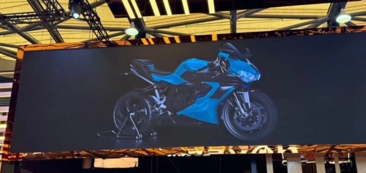 China ya tiene una moto, comandada por IA, que aprende y se adapta a tu modo de pilotar