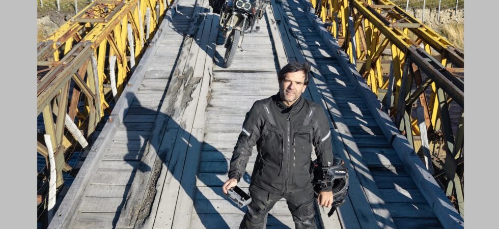 De Gijón a Estoril en moto: Ducati te invita a vivir una experiencia única con Charly Sinewan