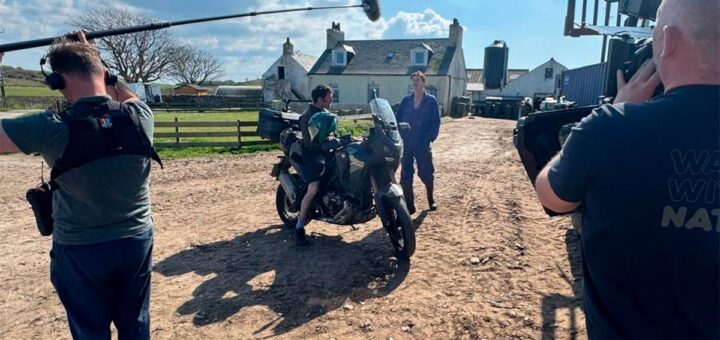 Guy Martin se queda sin carnet de conducir: su Honda Africa Twin y dos radares tienen la culpa