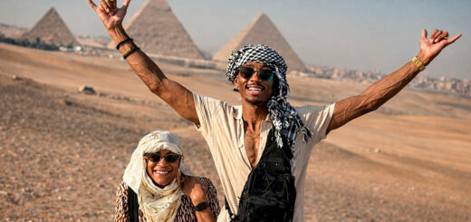 Precisión y potencia bajo el dominio del sol del desierto, así se define esta ruta en Egipto