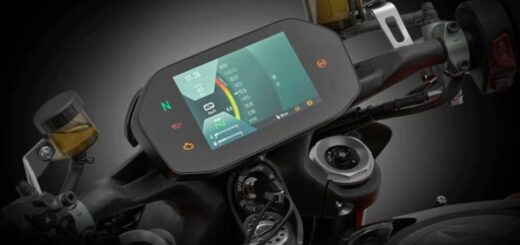 QJMotor prepara una naked de más de 1.000 cc con 144 CV y un precio que puede romper el mercado