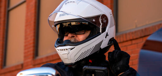 Sena Specter, el casco modular inteligente que redefine la conectividad en moto