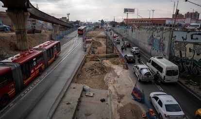 Un total de 255 víctimas mortales y 87% de satisfacción: la contradicción de las motos en Bogotá - EL PAÍS