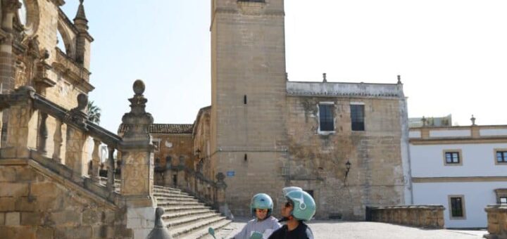 Vespa conmemora 80 años de esencia italiana y se une a MotoGP en Jerez
