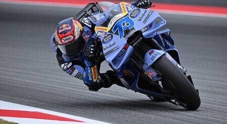Álex Márquez tiene una fractura en una vértebra, se ha roto la clavícula y tendrá que pasar por el quirófano