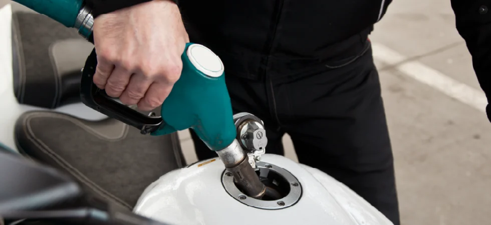 Consumo de gasolina en motos: tips para que rinda más