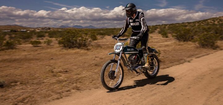 Herencia en el Mojave: Ducati 450 R/T Desmo de Jason Chinnock de 1971