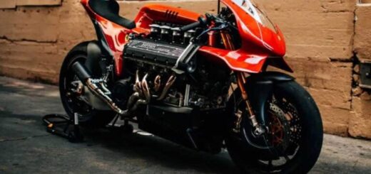 La moto con motor Ferrari se vendió por una suma impensada: ¿Cuánto costó?