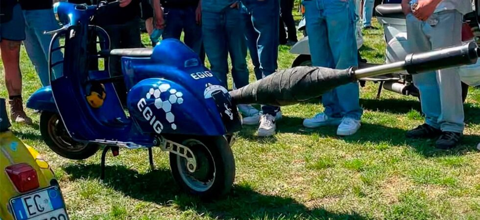 La Vespa 2 tiempos y 100 CV existe, cuesta 10.000 euros y solo se van a fabricar cinco unidades
