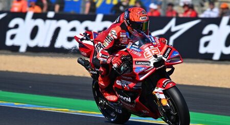 Marc Márquez se ha roto un pie, tendrá que pasar por el quirófano y se pierde las dos próximas carreras de MotoGP