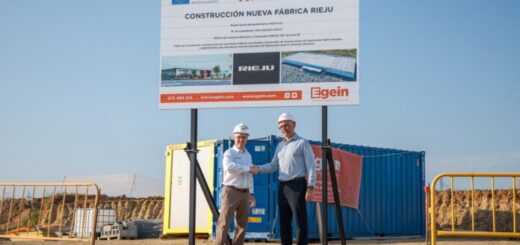 Rieju ya construye su nueva fábrica en Gerona: 27.100 m² para impulsar su futuro