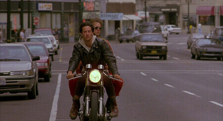 Todos saben que Keanu Reeves es un friki de las motos. Lo que menos conocen es que ha rechazado películas porque no le dejaban montar