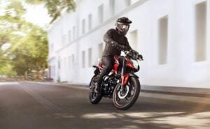 Bajaj ampliará su gama Rouser: así será la futura moto de entrada de la marca