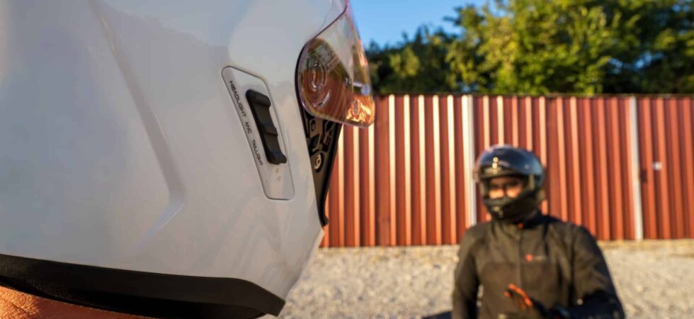 La tecnología ANC llega a los cascos de moto: las claves del nuevo casco con reducción activa de ruido