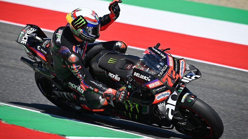 Marco Bezzecchi triunfa en casa y confirma el dominio de Aprilia en MotoGP 2026
