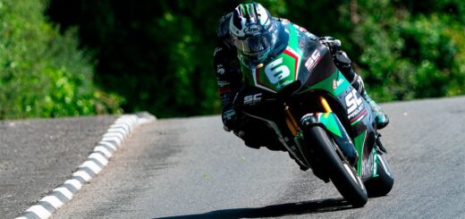 Michael Dunlop no tiene techo: otra victoria magistral en el TT, y ya van 36