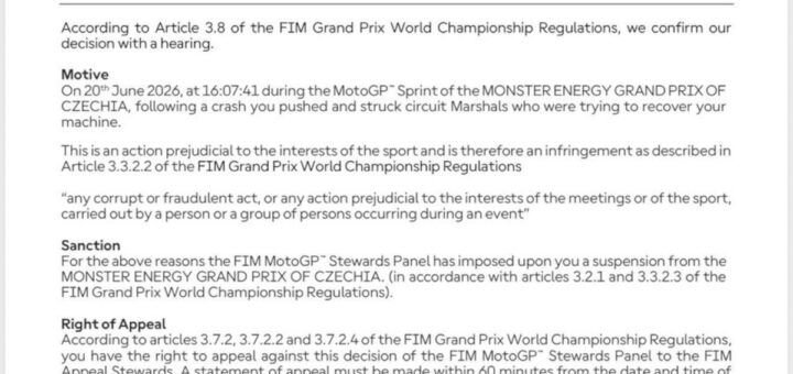 OFICIAL: la FIM expulsa a Bezzecchi del GP de Brno tras "agredir" a varios comisarios