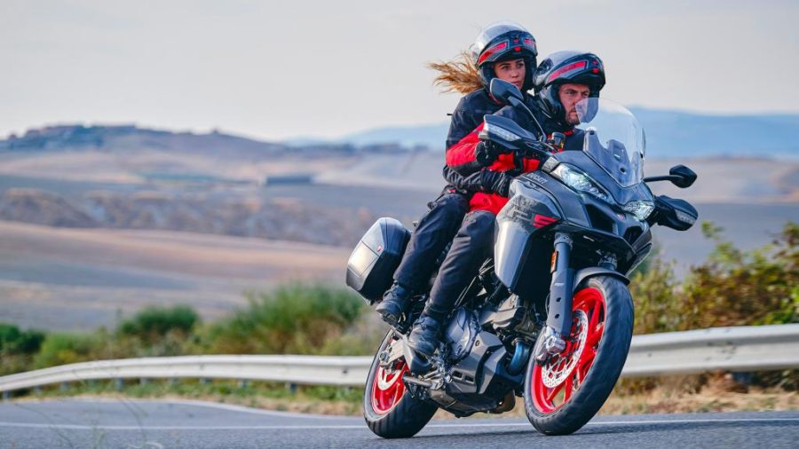 Qué ropa llevar en un viaje en moto | Viajar cómodo y protegido