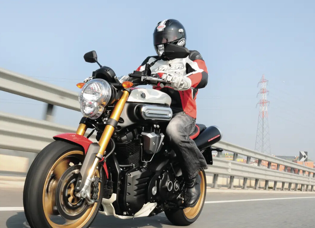 A unos ingenieros japoneses de Yamaha se les ocurrió copiar a Harley-Davidson hace 22 años. Acabaron creando la MT, la MotoGP de las Harley