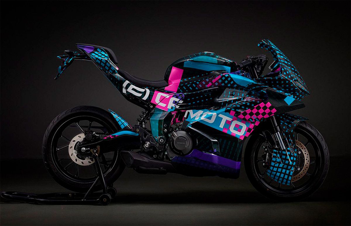CFMOTO prepara una pequeña deportiva bicilíndrica que va a poner en apuros a sus rivales - Ilustración 2