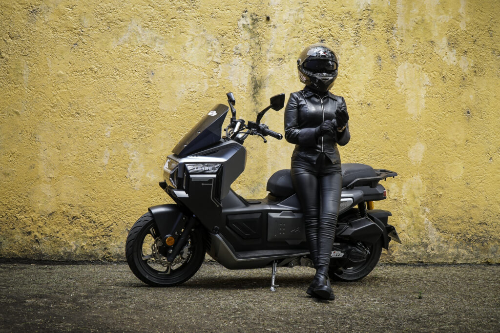 Prueba Activa: LetBe Mecha 200, diseño futurista para conquistar la ciudad