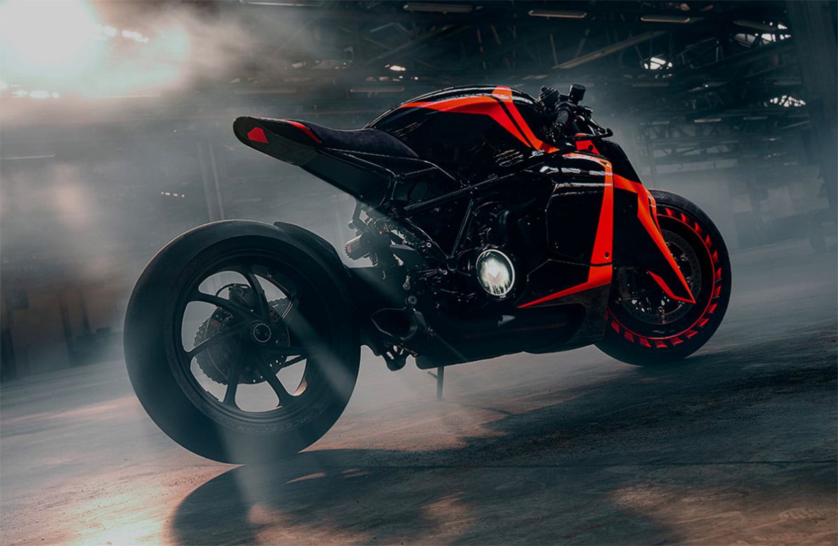 Diamond Atelier DA22: un monstruo con motor KTM de 205 cv, pintura eléctrica y un diamante real - Ilustración 2