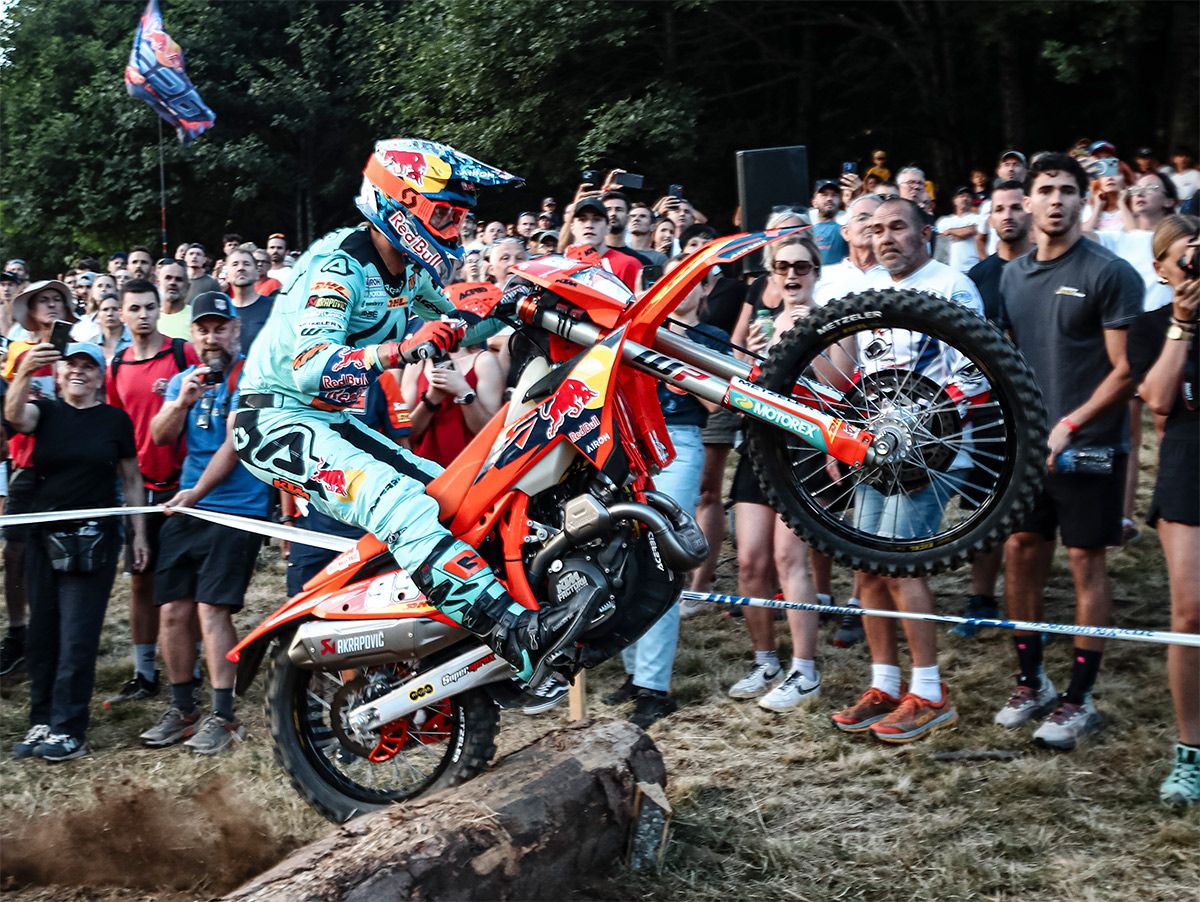 De otra galaxia: Josep García se proclama campeón de EnduroGP y Enduro1 en un final de infarto - Ilustración 2