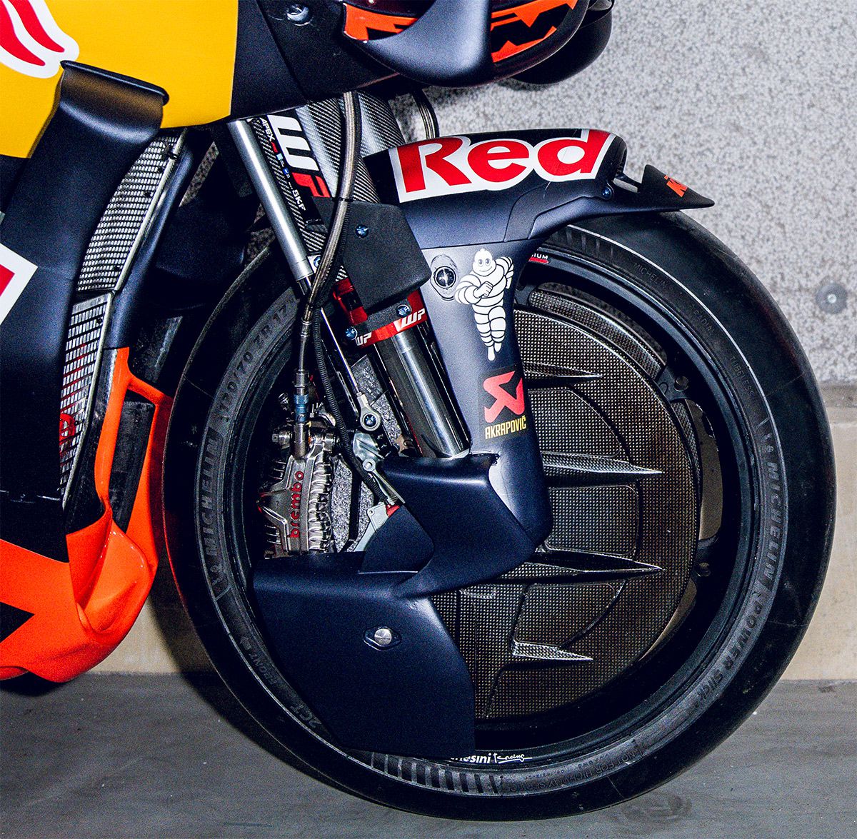 Öhlins admite sus problemas en Moto2 y Moto3 mientras un rival le arrebata los mejores equipos - Ilustración 2