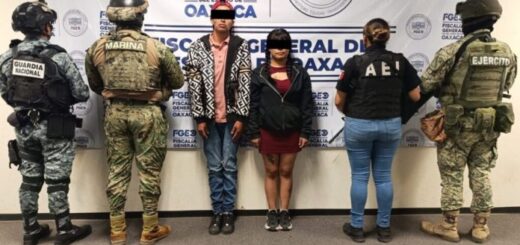 Cateo por narcomenudeo deja dos detenidos, aseguran droga y motos con reporte de robo - Dialogos Oaxaca