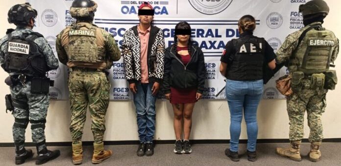 Cateo por narcomenudeo deja dos detenidos, aseguran droga y motos con reporte de robo - Dialogos Oaxaca