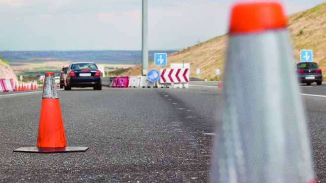 Más de 15.000 multas en solo siete días: la DGT destapa (otra vez) cuál es el peor hábito de los conductores españoles - Ilustración 2