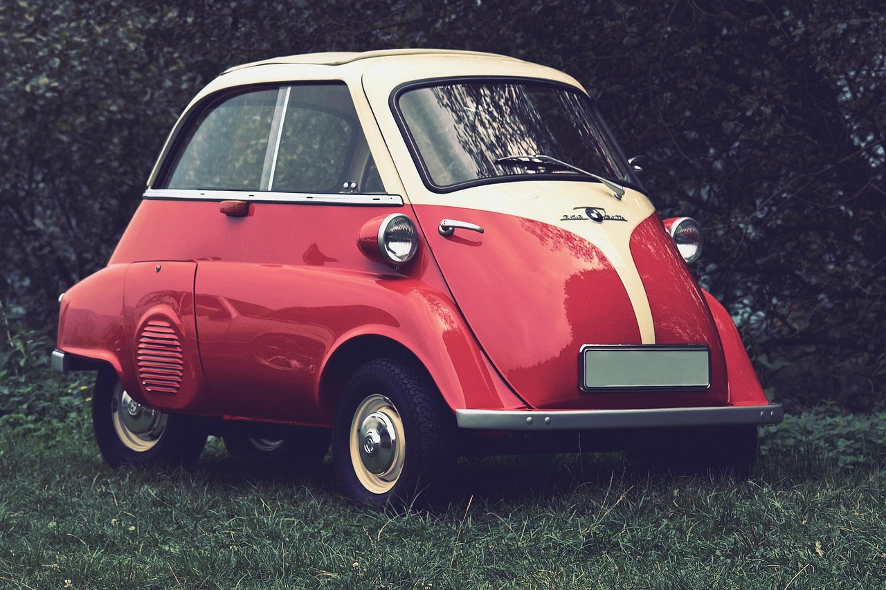 Los microcoches eléctricos chinos desbancan al Citroën Ami o al Fiat Topolino: 2 ejemplos, Astraux AL6 y AL7