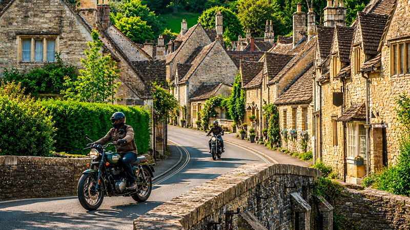 Recorre Gran Bretaña, donde los castillos se encuentran con la historia del motociclismo
