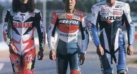 Tres hermanos japoneses lograron colarse a correr juntos en MotoGP. Consiguieron lo que ni los Márquez han hecho