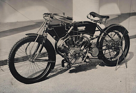 ¿Dónde está la moto fantasma? Solo se hizo una unidad y montaba un motor revolucionario, pero nadie la encuentra - Ilustración 3