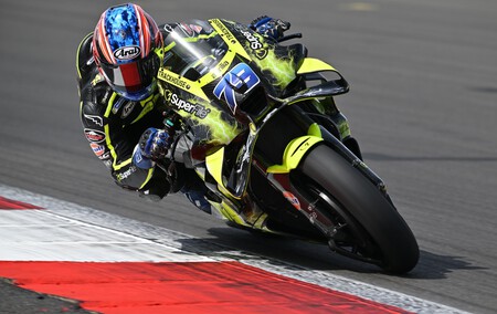 Confirmado. Ai Ogura no corre en Aragón. Es la última víctima de cómo el formato Sprint ha transformado MotoGP en un mundial de lesiones - Ilustración 2