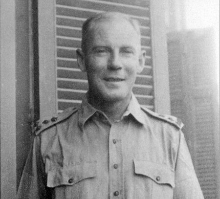 Lawrence de Arabia fue un héroe de guerra tan grande que le hicieron una película. Lo que no sabías es que llevamos casco en moto por su culpa - Ilustración 2