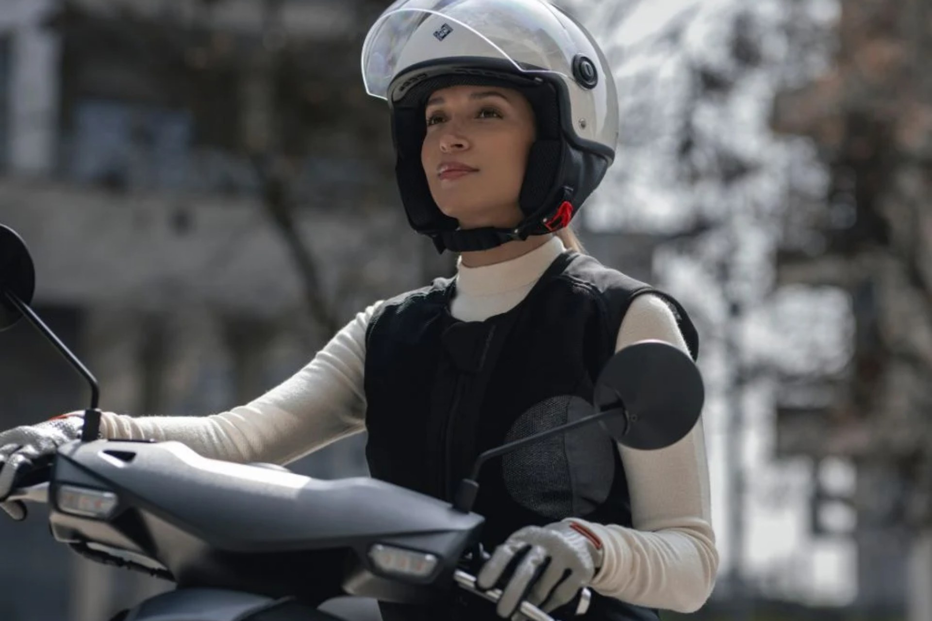 Airbags para motociclistas: la guía definitiva para elegir la máxima protección sobre dos ruedas