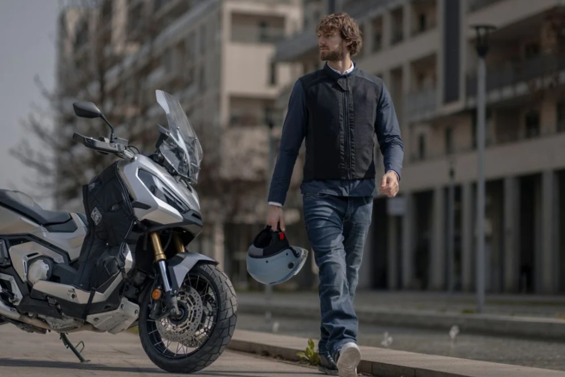 Airbags para motociclistas: la guía definitiva para elegir la máxima protección sobre dos ruedas - Ilustración 2