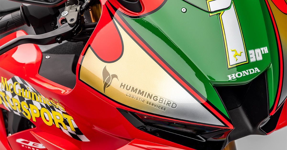 Solo 15 unidades: así es la espectacular Honda Fireblade SP que homenajea a John McGuinness - Ilustración 1