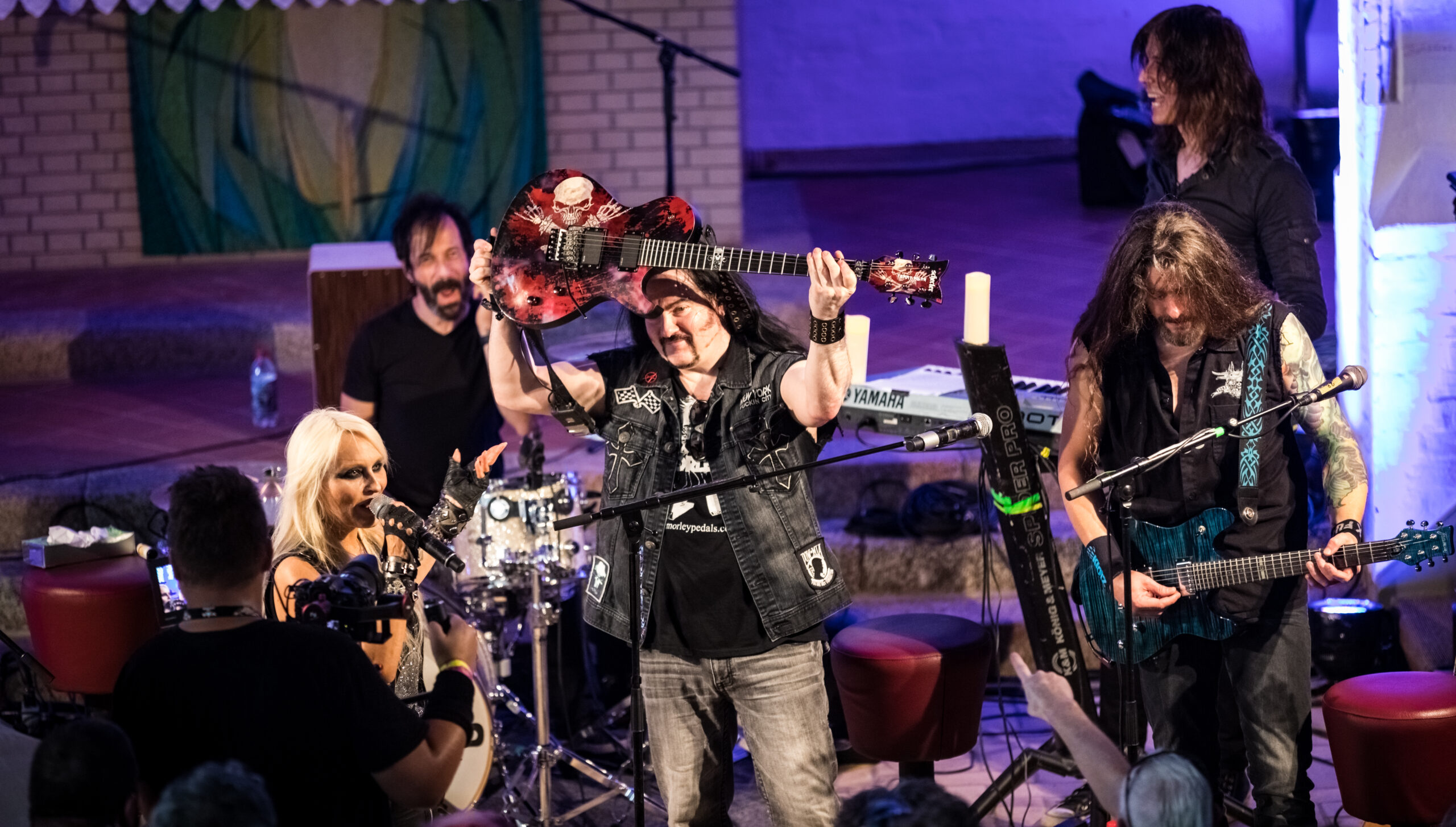 Doro Pesch revela cómo el heavy metal la mantiene joven y saludable a través de los años - Ilustración 2