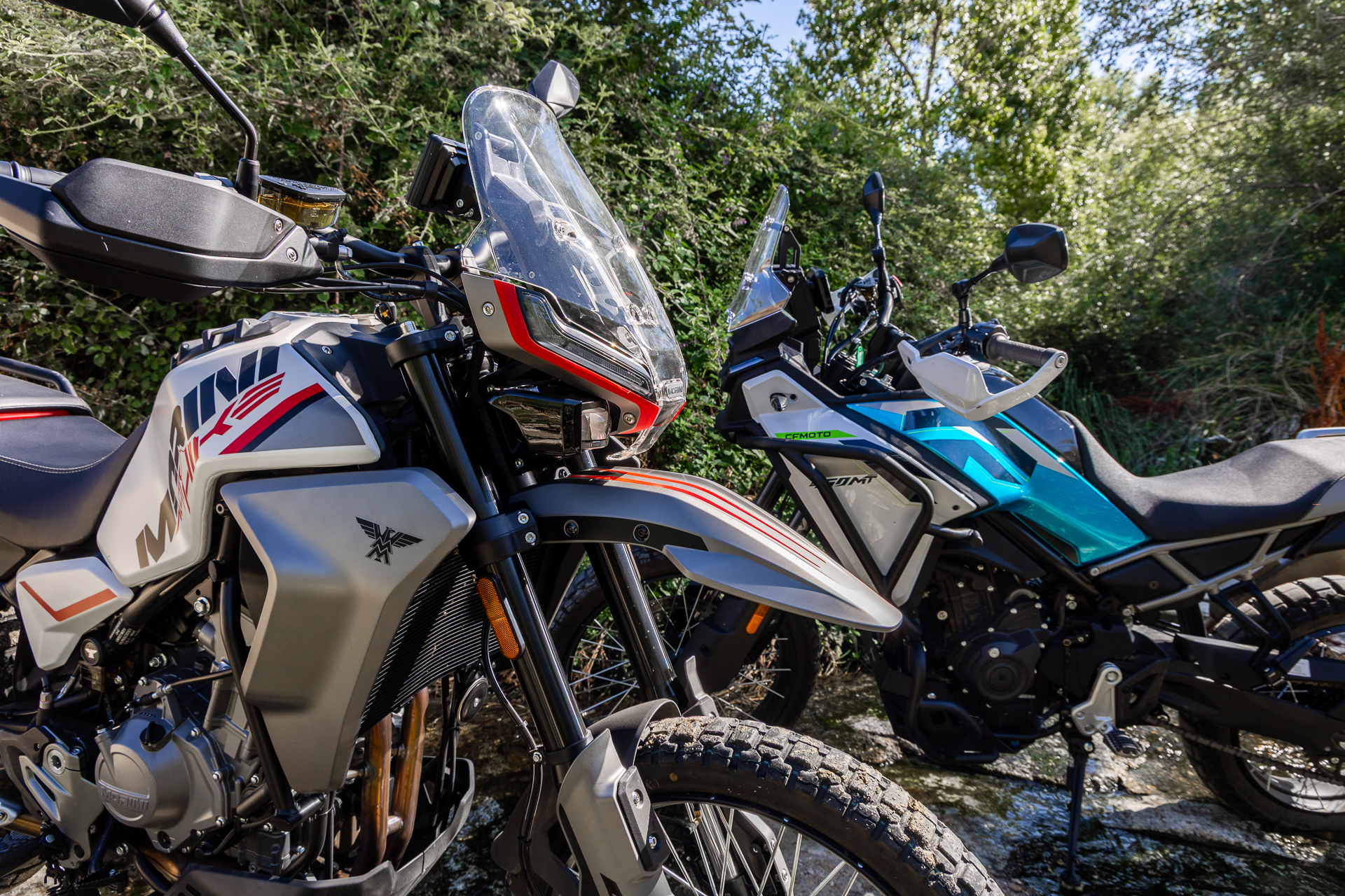 Comparativa: Moto Morini Alltrhike 450 Vs CFMOTO 450MT - Ilustración 3