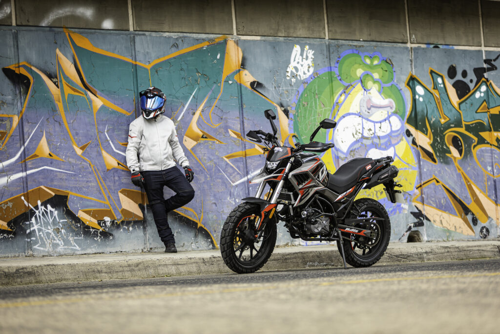 MB MOTOS Tekken 250 R: Una presencia difícil de ignorar - Ilustración 1