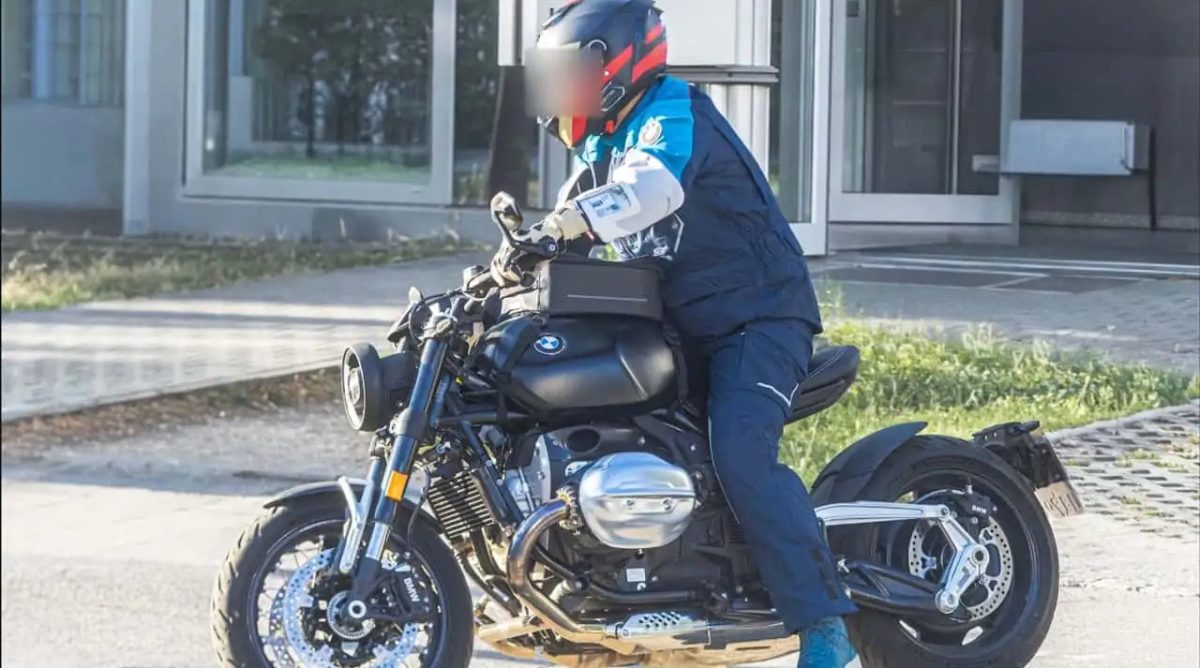 La BMW R20 cada vez más cerca: la bóxer de 2.000 cc sale a la carretera