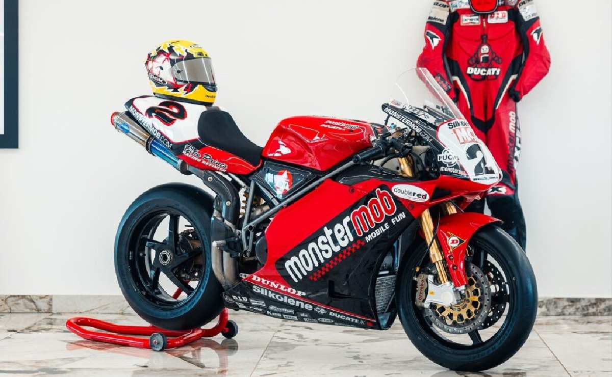 Esta Superbike de Ducati es legendaria por desafiar a Valentino Rossi: ahora esté en venta - Ilustración 3