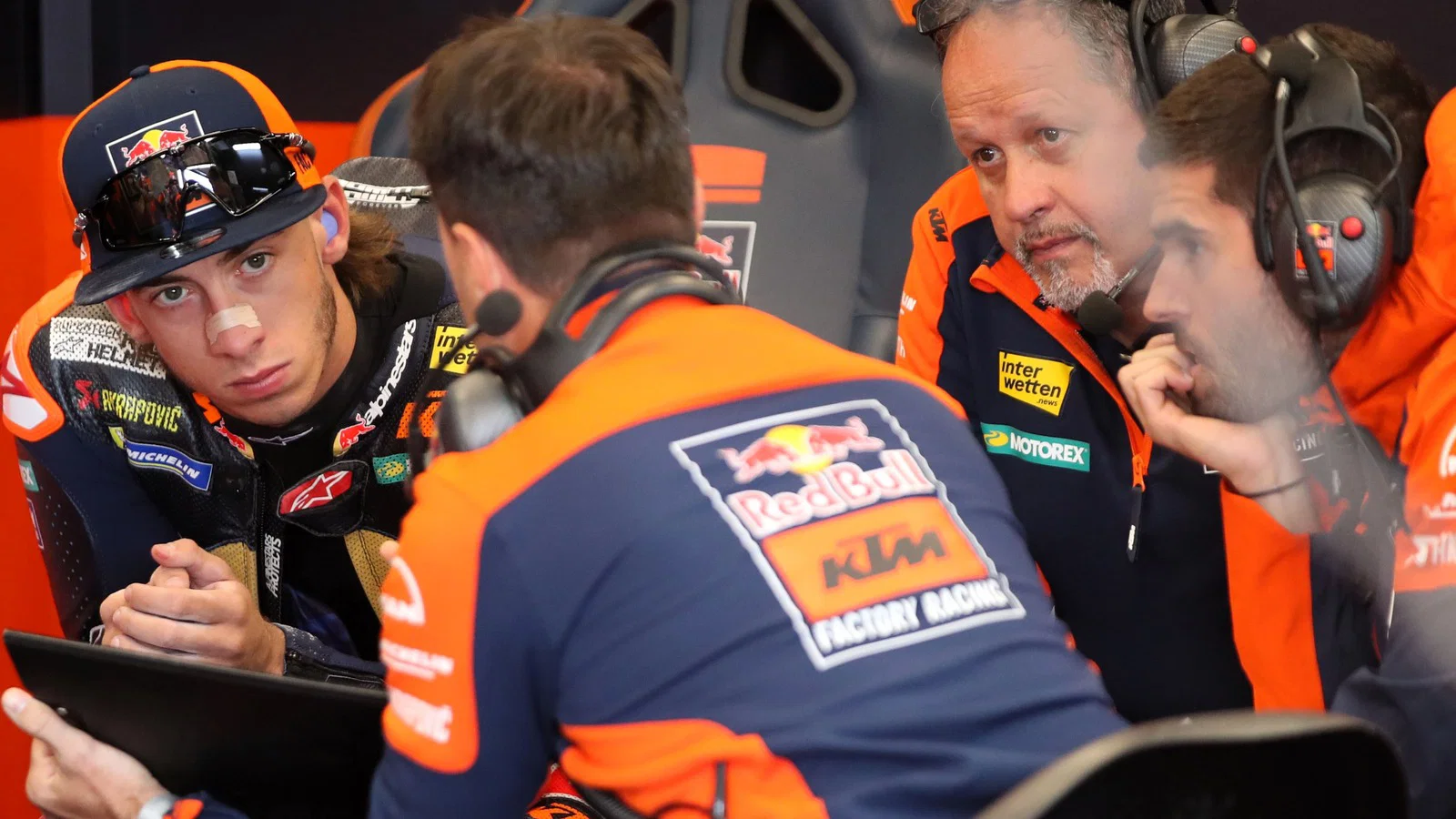 Pedro Acosta resta importancia al cambio de rendimiento por la reparación del motor KTM MotoGP