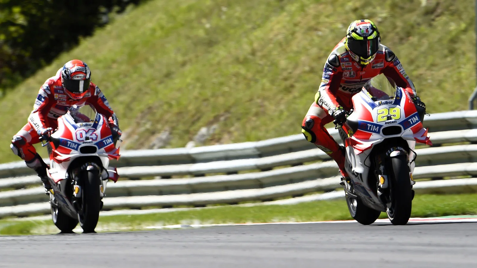 “Comenzamos una gran pelea” - Andrea Iannone recuerda la histórica victoria de Ducati en MotoGP - Ilustración 2